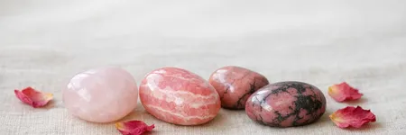 7 Steine, um die Liebe anzuziehen und zu bewahren