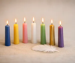 Kerzen der Erzengel: welche Farbe für jeden Tag?